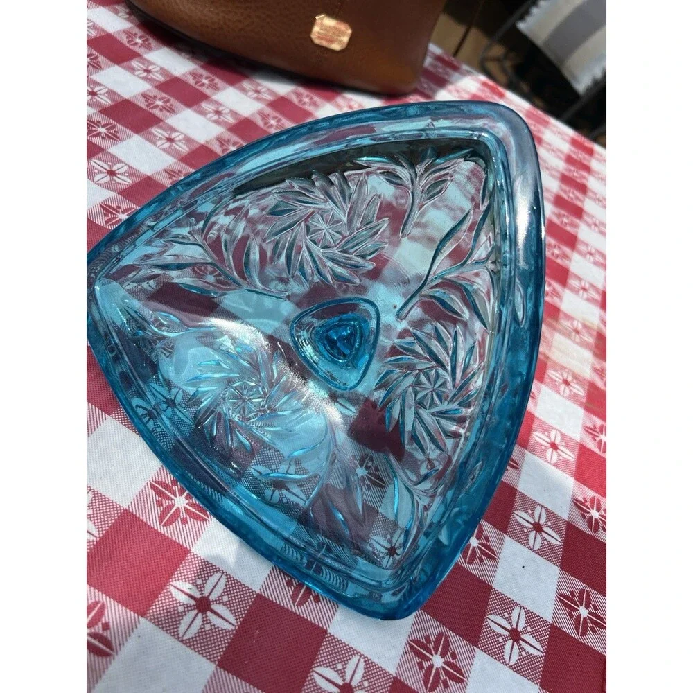 Vintage MCM HAZEL ATLAS Capri Blue Glass Pinwheel Triangle LID ONLY